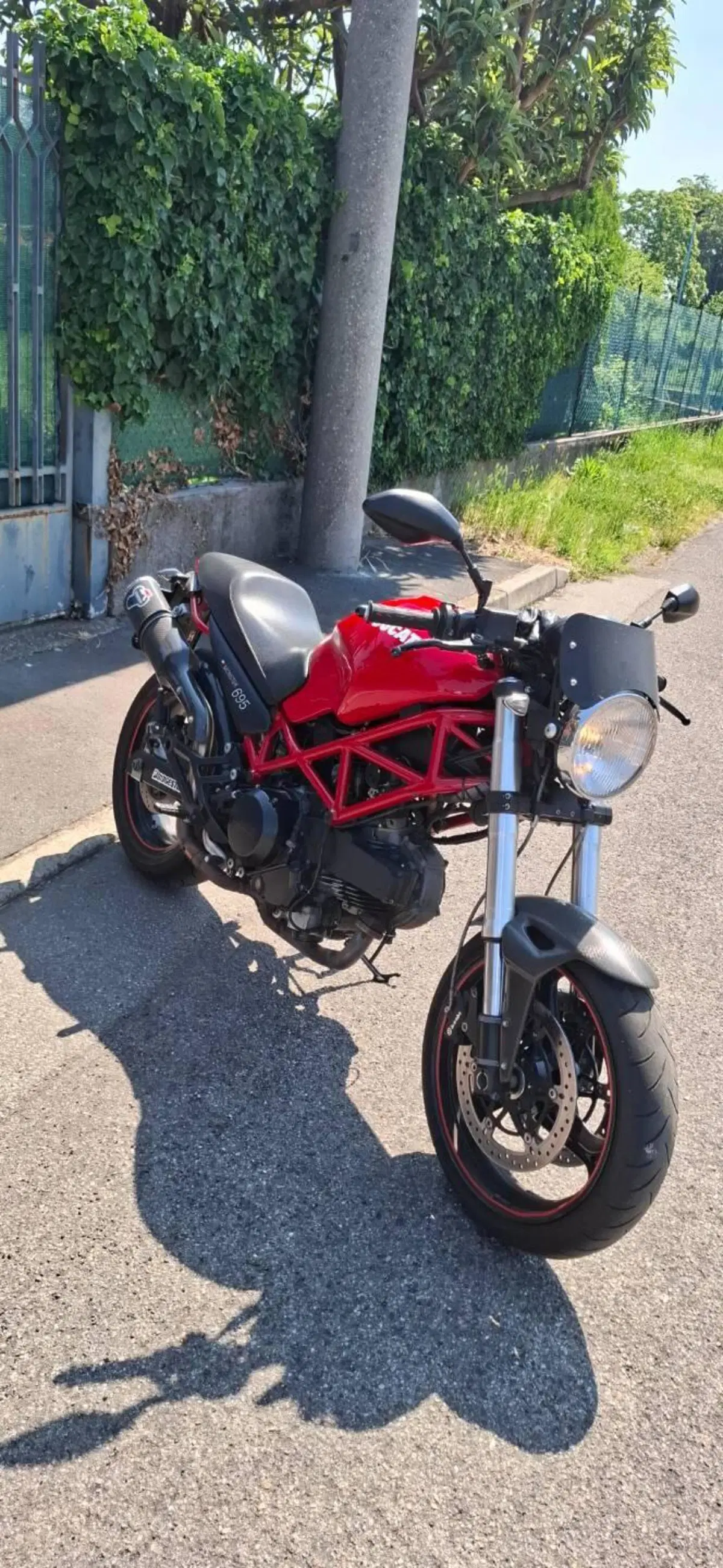 Ducati Monster 695 (2006 - 08) (3)