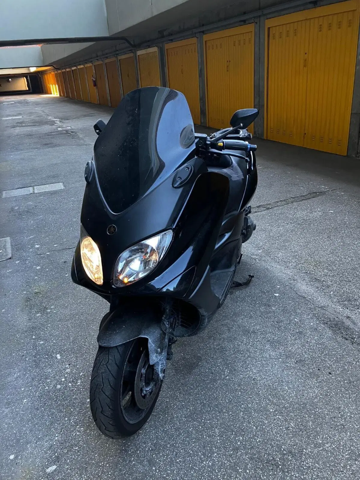 Yamaha T-Max 500 Black Max (2006 - 07)