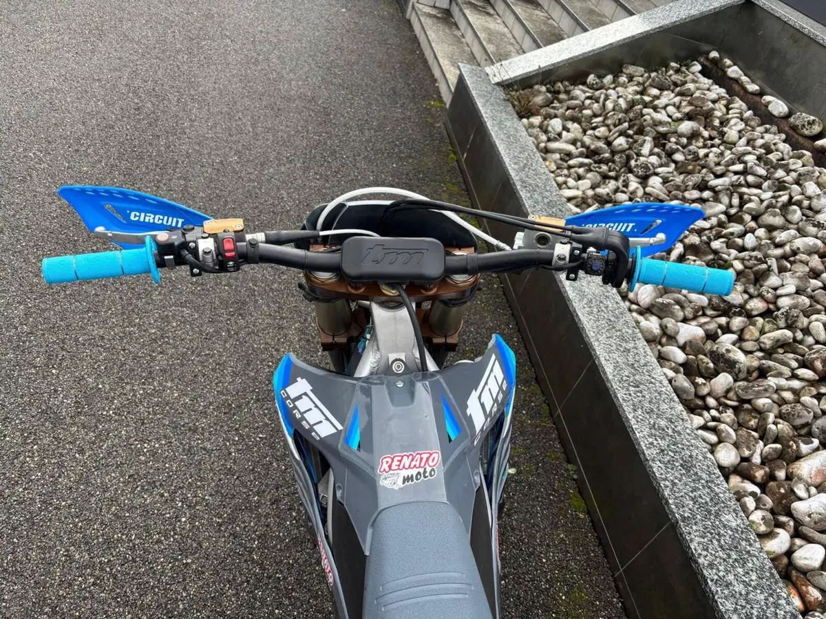 Tm Moto EN 300 ES Fi 4T TM Corse (2025) (9)