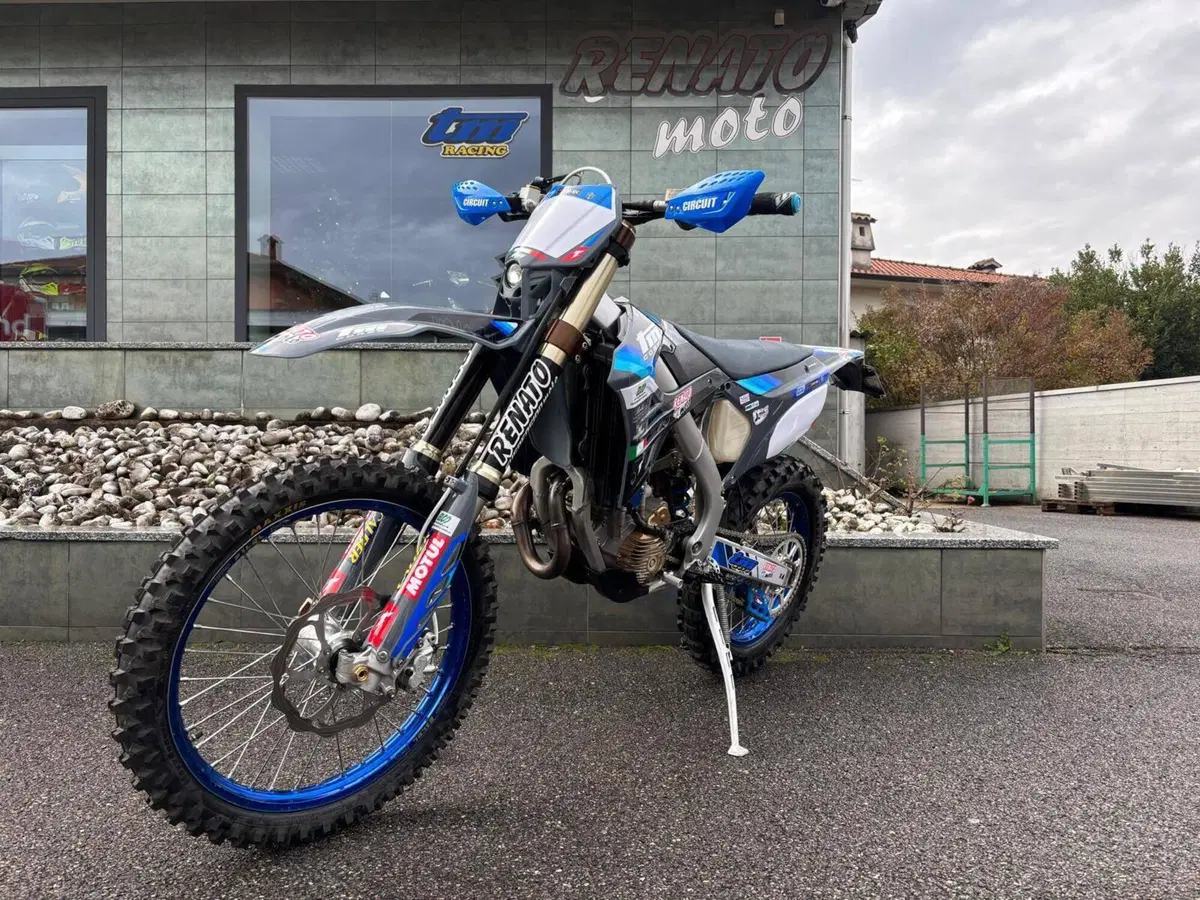 Tm Moto EN 300 ES Fi 4T TM Corse (2025) (6)