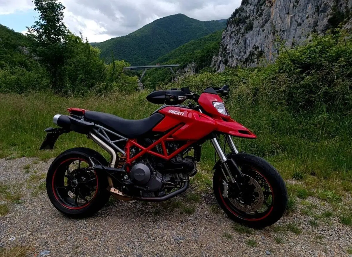 Ducati Hypermotard 796 (2012) (6)