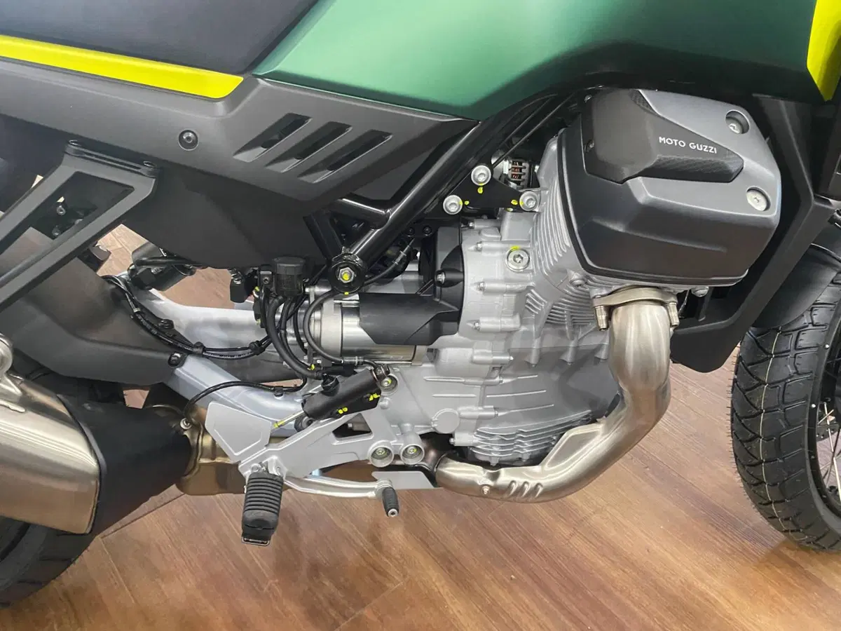 Moto Guzzi Stelvio PFF (2024 - 26) (8)