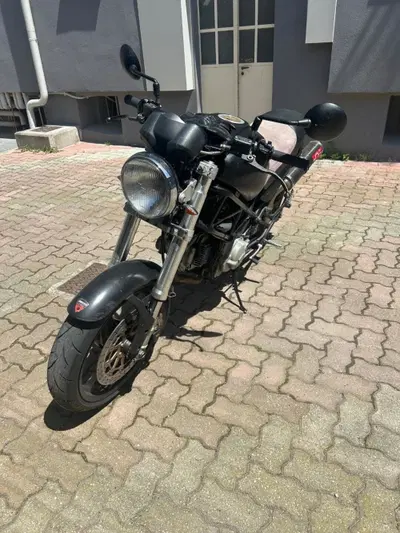 Ducati Monster 600 Dark (1998 - 01) usata