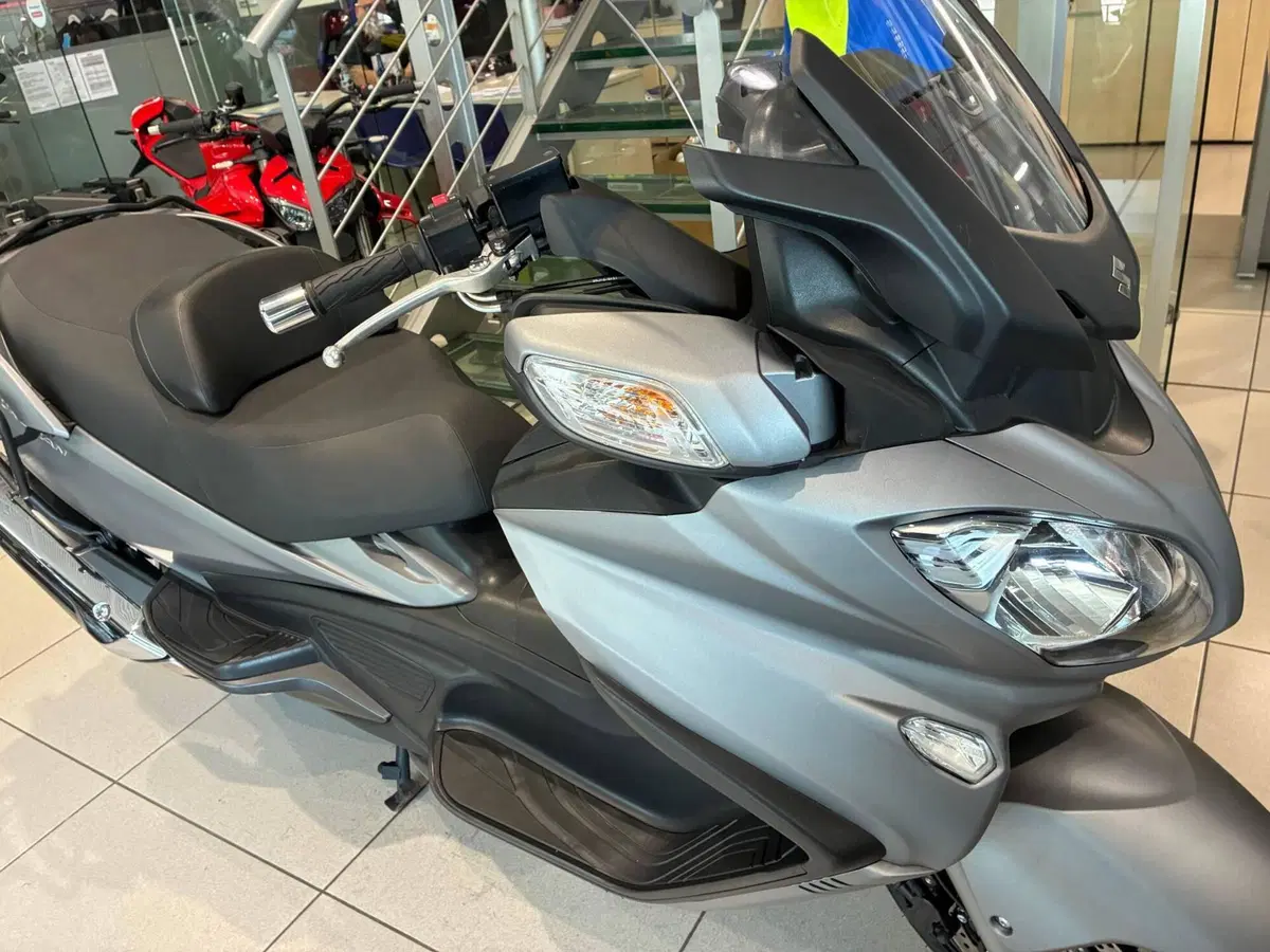 Suzuki Burgman AN 650 Executive ABS (2013 - 17) (3)