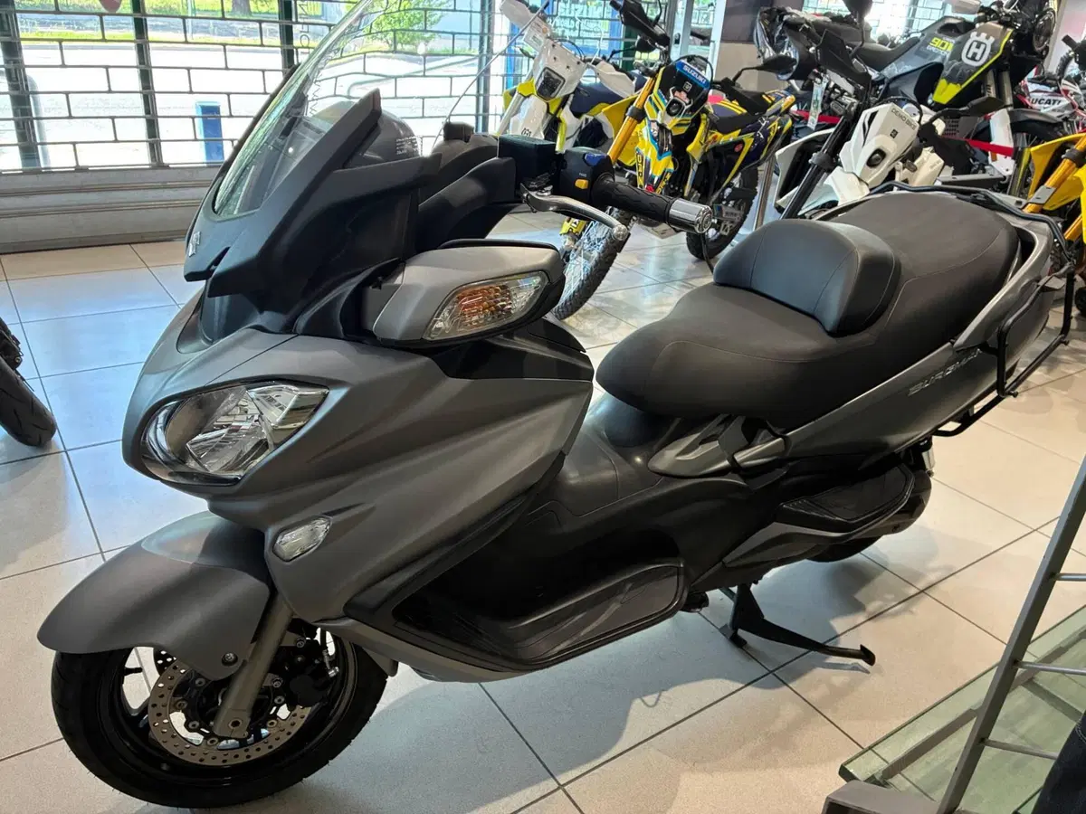 Suzuki Burgman AN 650 Executive ABS (2013 - 17) (6)