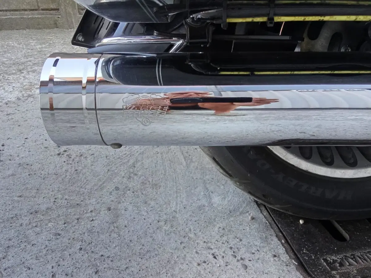 Harley-Davidson 1690 Electra Glide Classic (2010 - 12) - FLHTC (4)