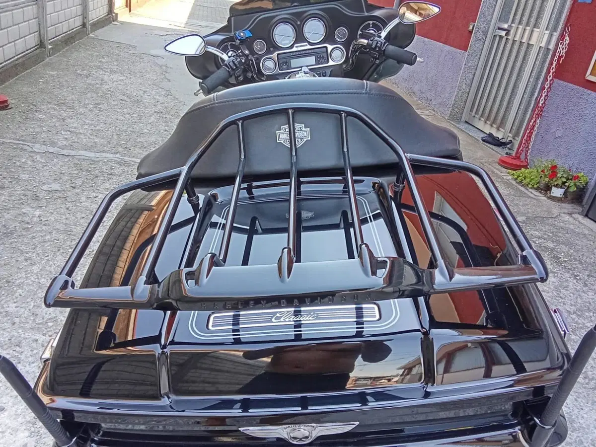 Harley-Davidson 1690 Electra Glide Classic (2010 - 12) - FLHTC (7)
