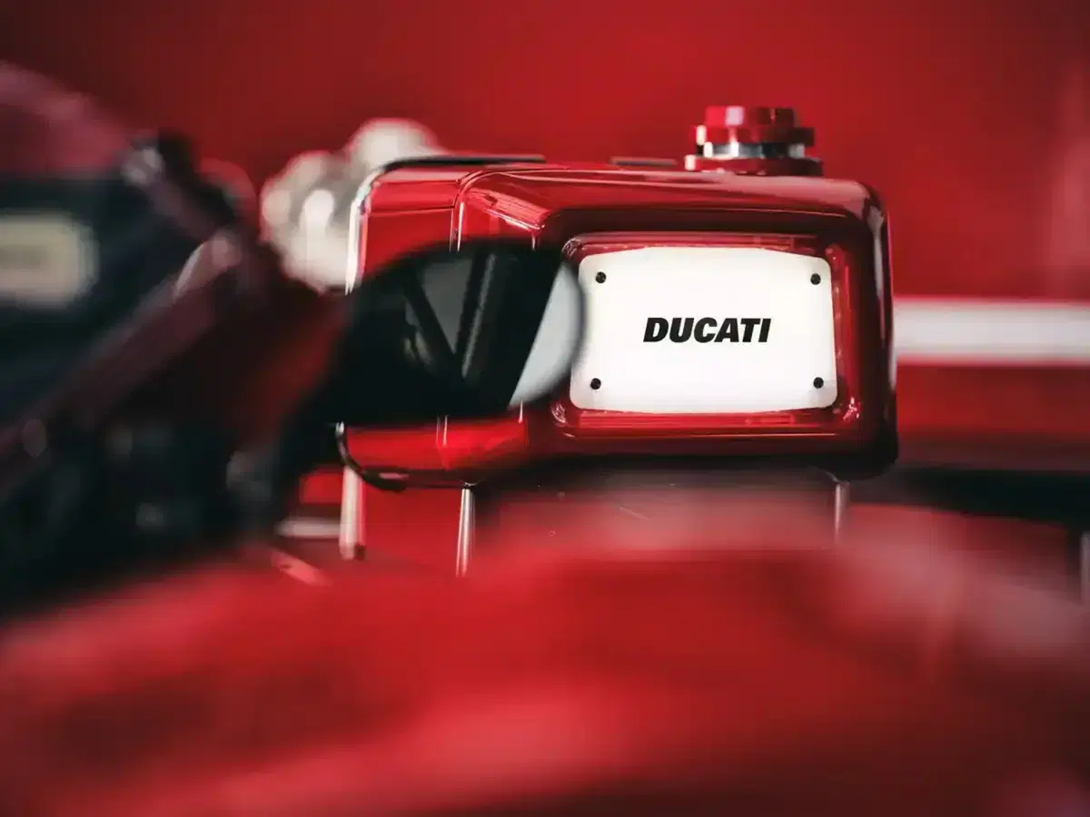 Ducati e Cuisine Barista presentano la Barista M3, l'espresso che sposa il mito di Borgo Panigale (3)