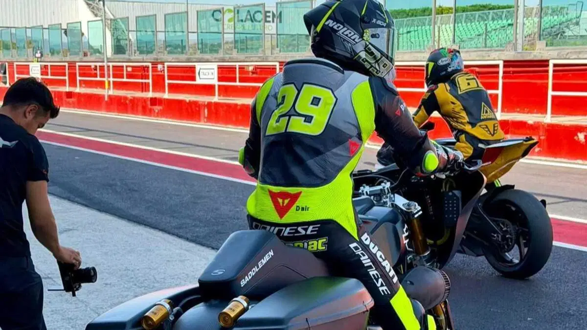 MotoGP 2026. Andrea Iannone in pista a Misano: test con la Bagger prima del debutto al Mugello [GALLERY] (3)