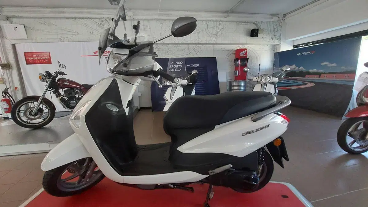 Yamaha D'Elight 125 (2021 - 26) (4)