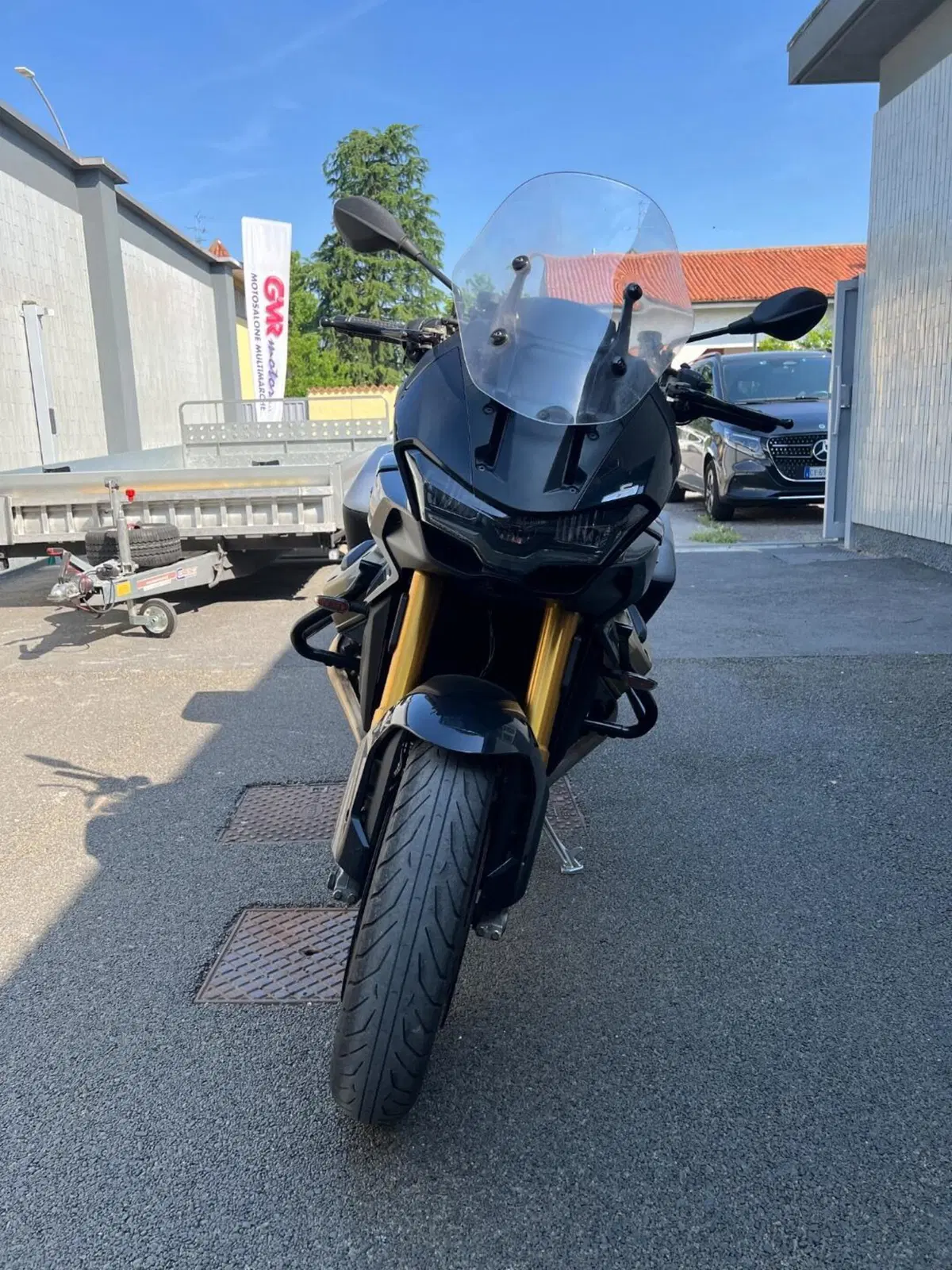 Moto Guzzi V100 Mandello S (2022 - 24) (3)