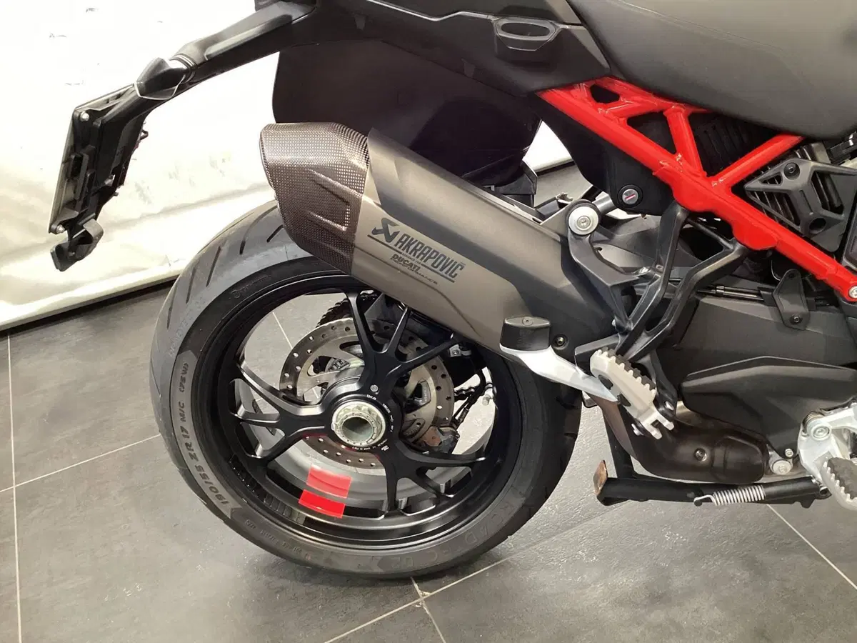 Ducati Multistrada V4 Pikes Peak (2021 - 24) (5)