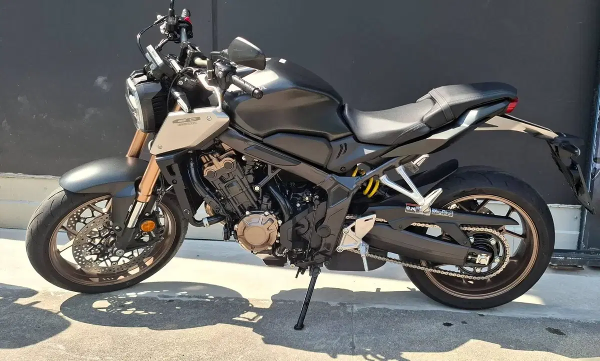 Honda CB 650 R (2021 - 23) (2)