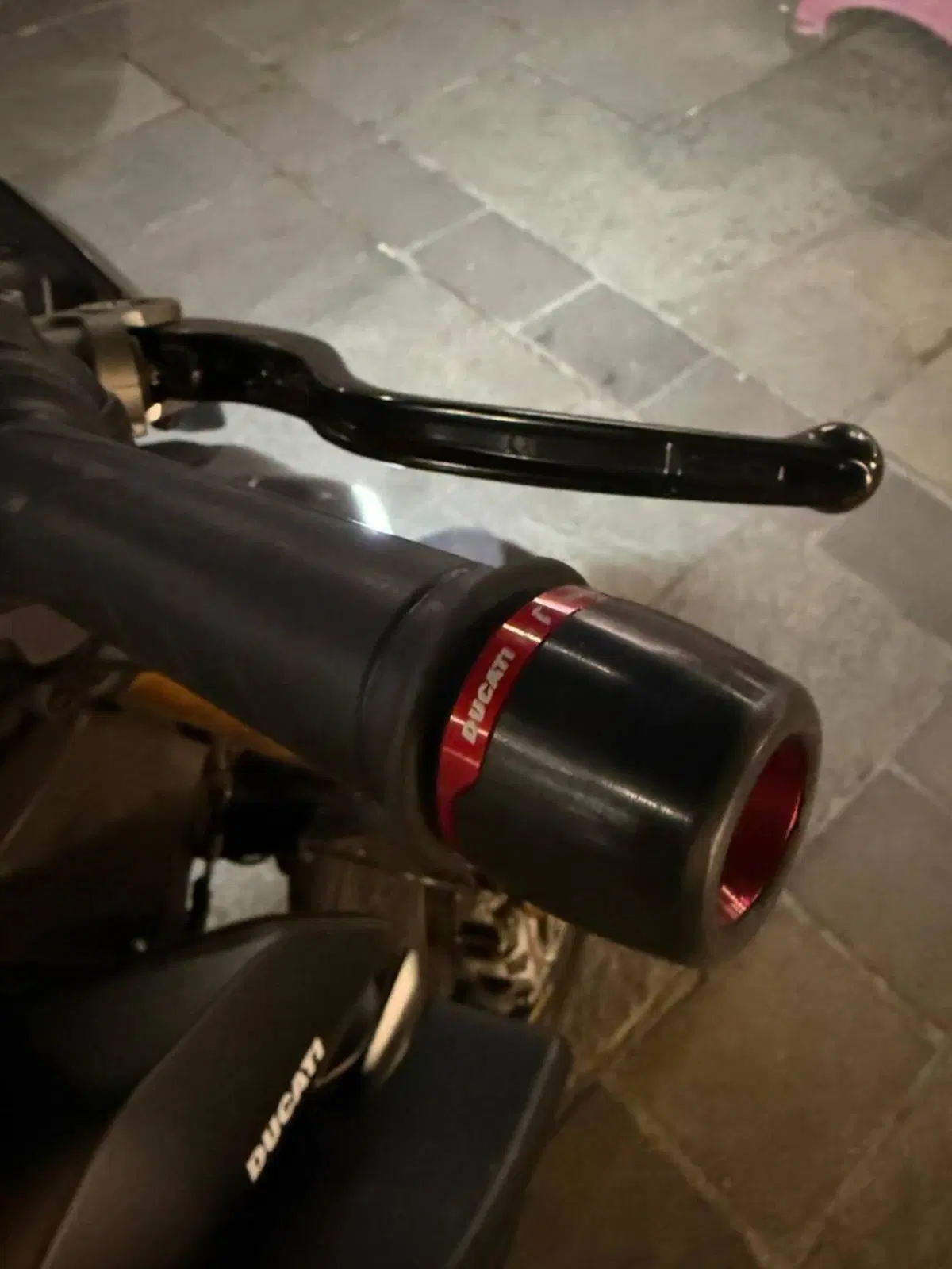 Ducati Streetfighter V4 1100 S (2021 - 22) (7)