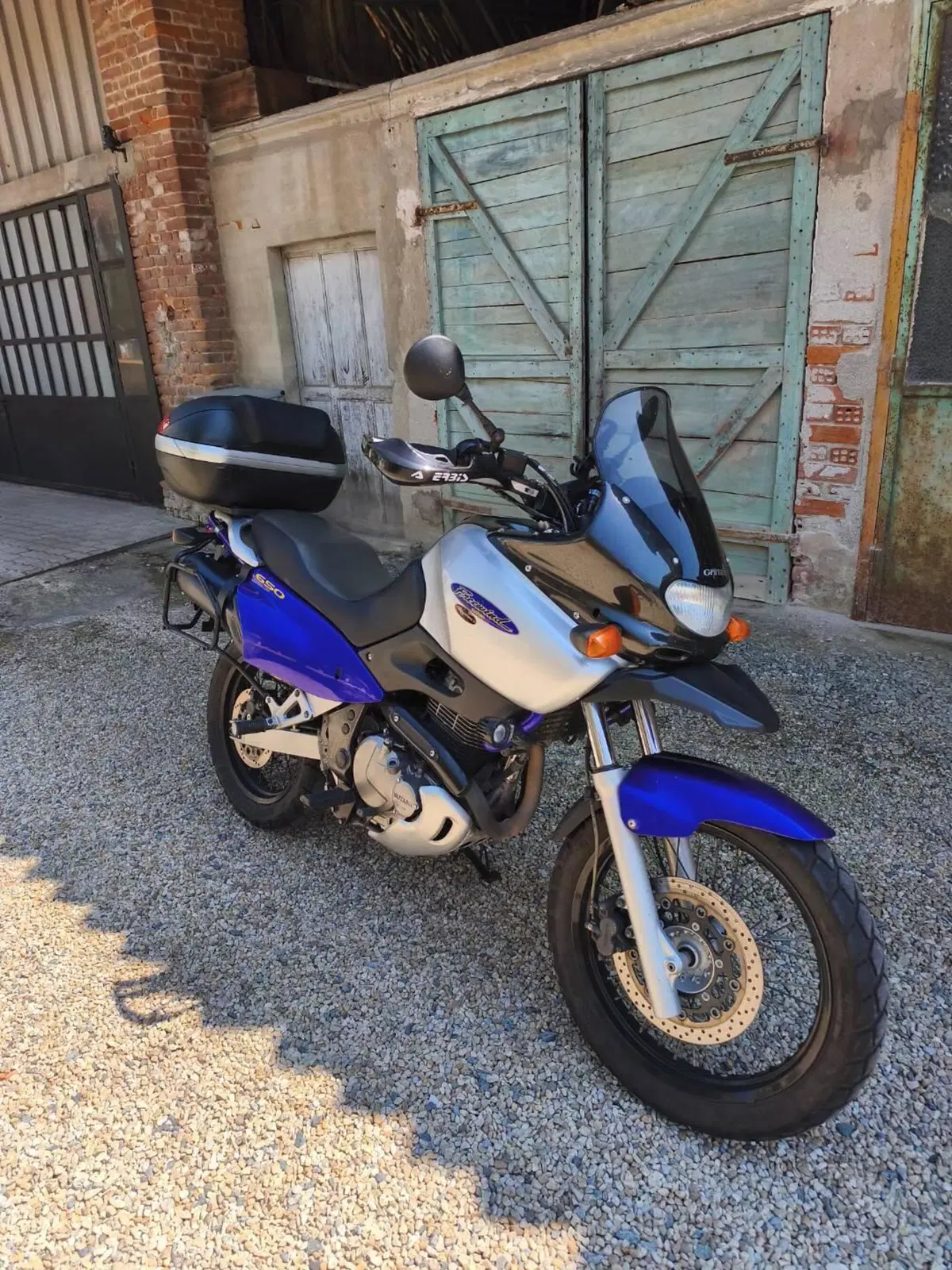 Suzuki XF 650 Dep (1997 - 99) (2)