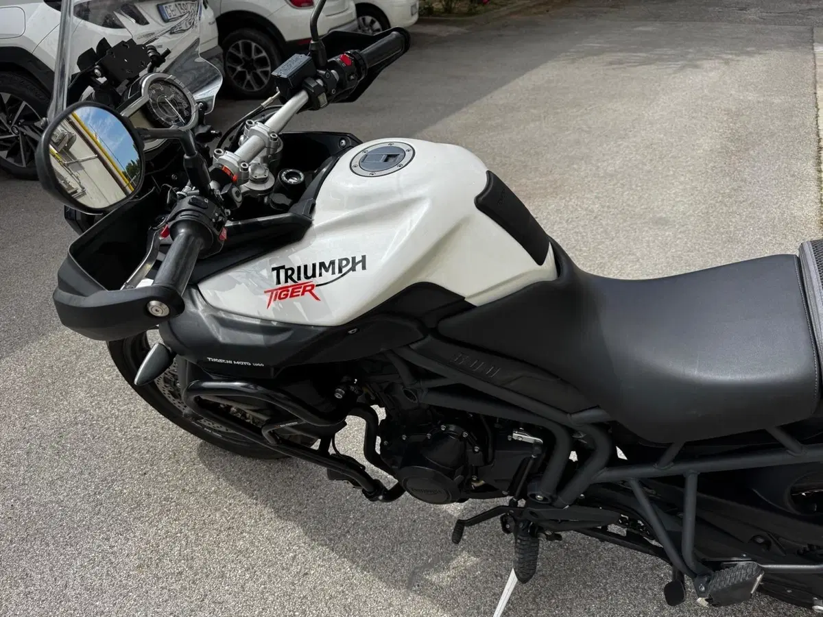 Triumph Tiger 800 (2010 - 14)