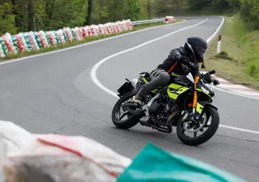 Fantic Stealth 500: la nuova sfida alle naked A2