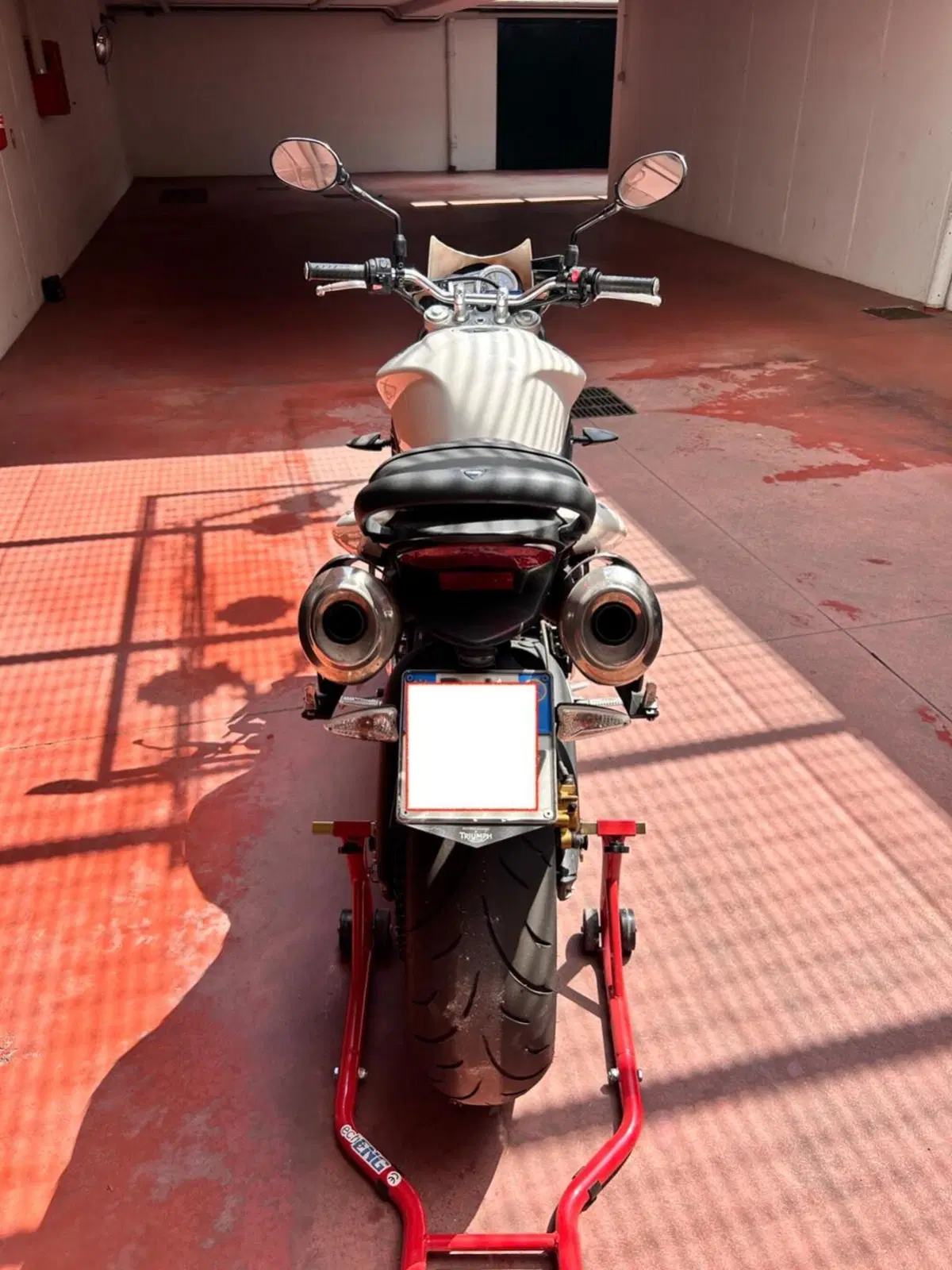 Triumph Street Triple R (2009 - 12) (7)