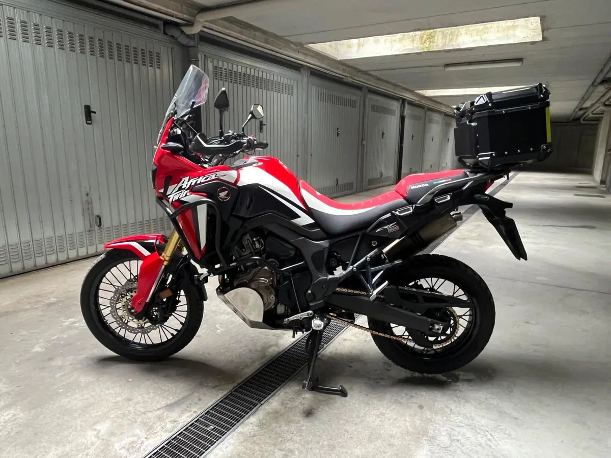 Honda Africa Twin CRF 1000L ABS (2016 - 17) (3)