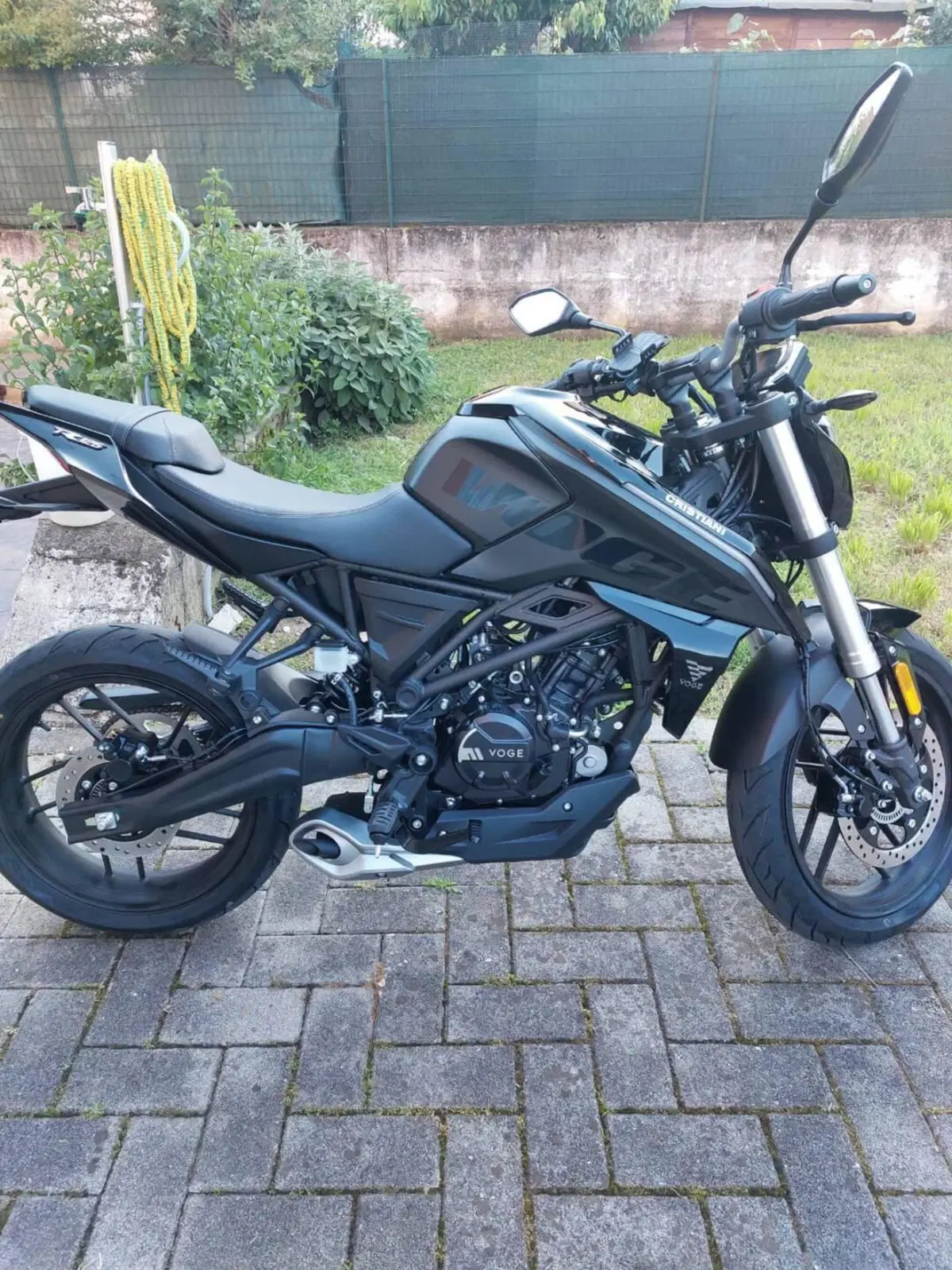 Voge Brivido 125R (2023 - 26) (2)