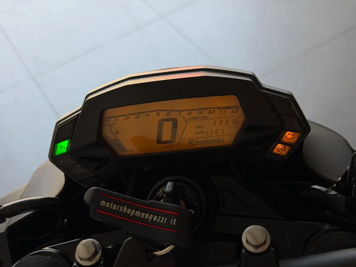 Kawasaki Z 125 (2021 - 24) (8)