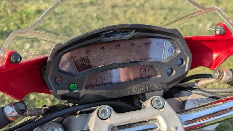 Ducati Monster 696 Plus (2007 - 14) (6)