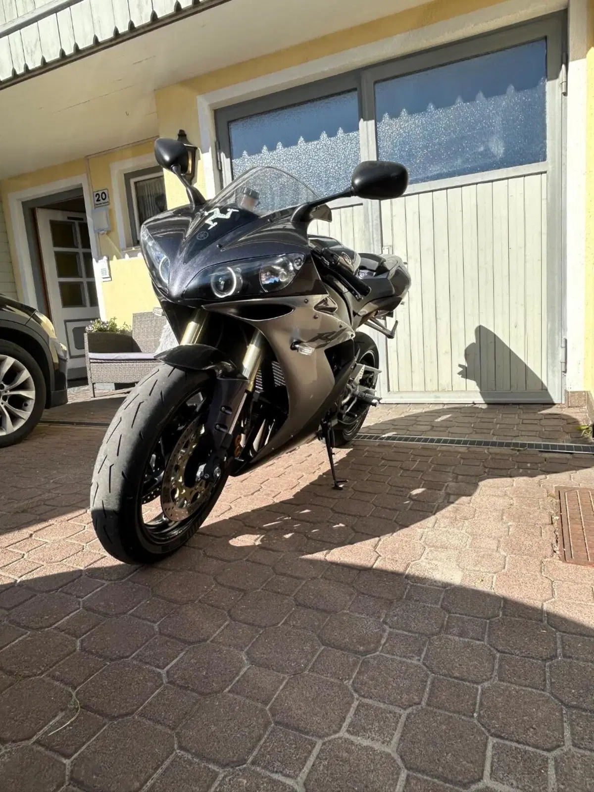 Yamaha YZF R1 (2004 - 05) (2)