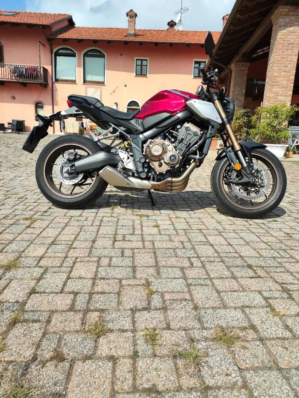 Honda CB 650 R (2021 - 23) (4)