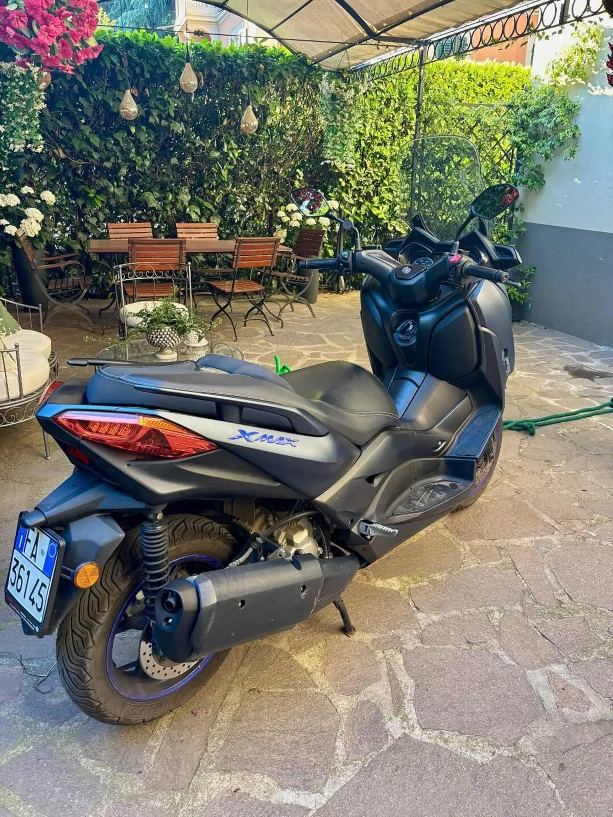 Yamaha X-Max 300 (2021 - 24) (3)