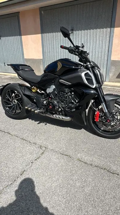 Ducati Diavel V4 (2023 - 26) usata