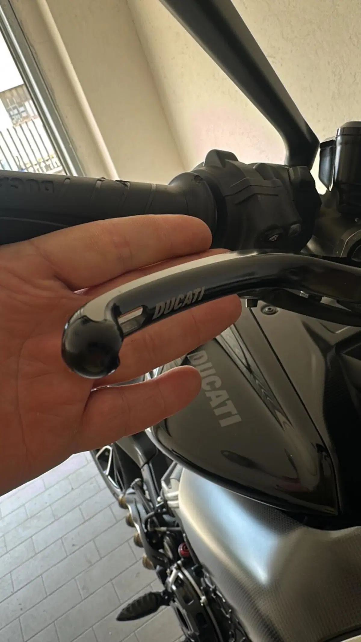 Ducati Diavel V4 (2023 - 26) (4)