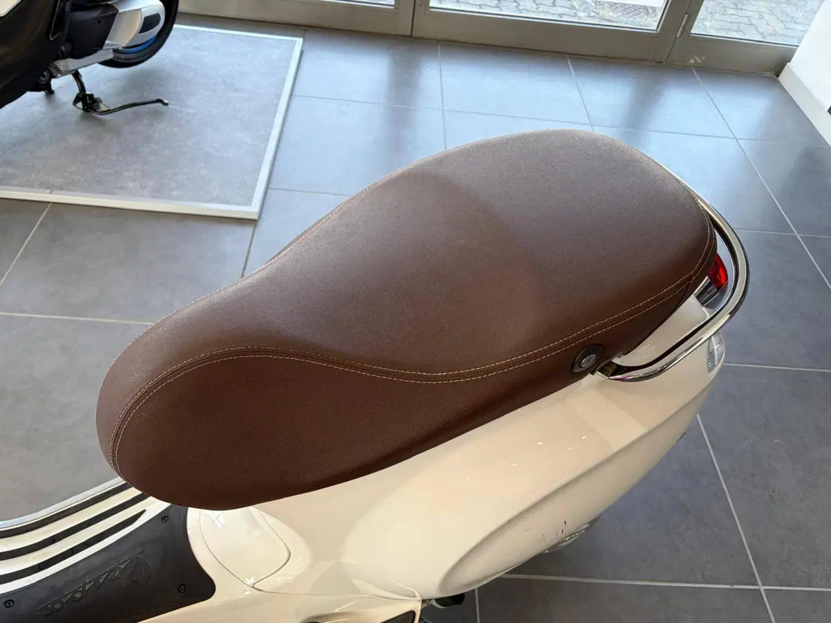 Vespa Primavera 50 4T (2018 - 20) (10)