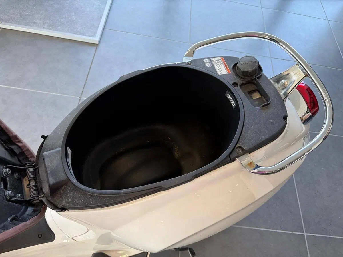 Vespa Primavera 50 4T (2018 - 20) (11)