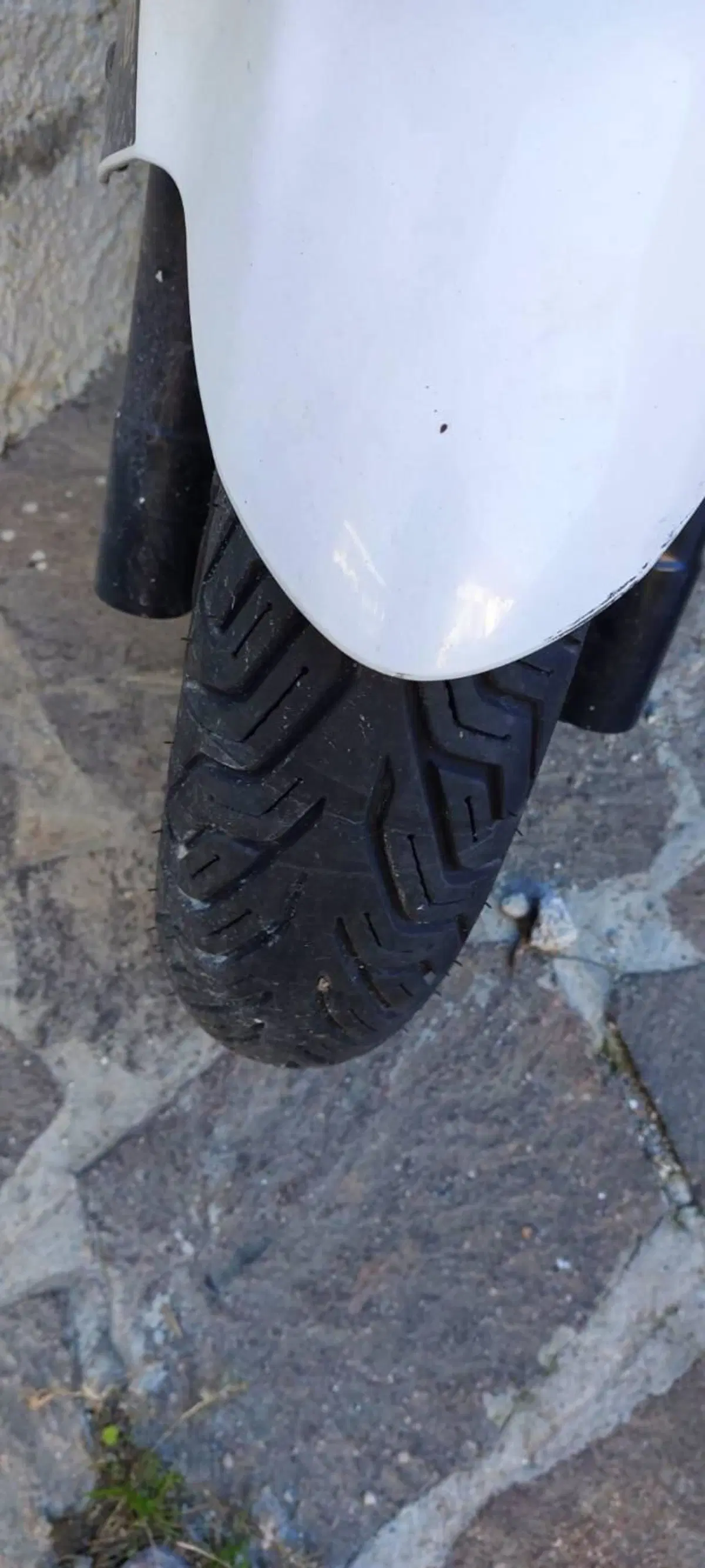 Kymco Downtown 300i ABS (2009 - 17) (2)