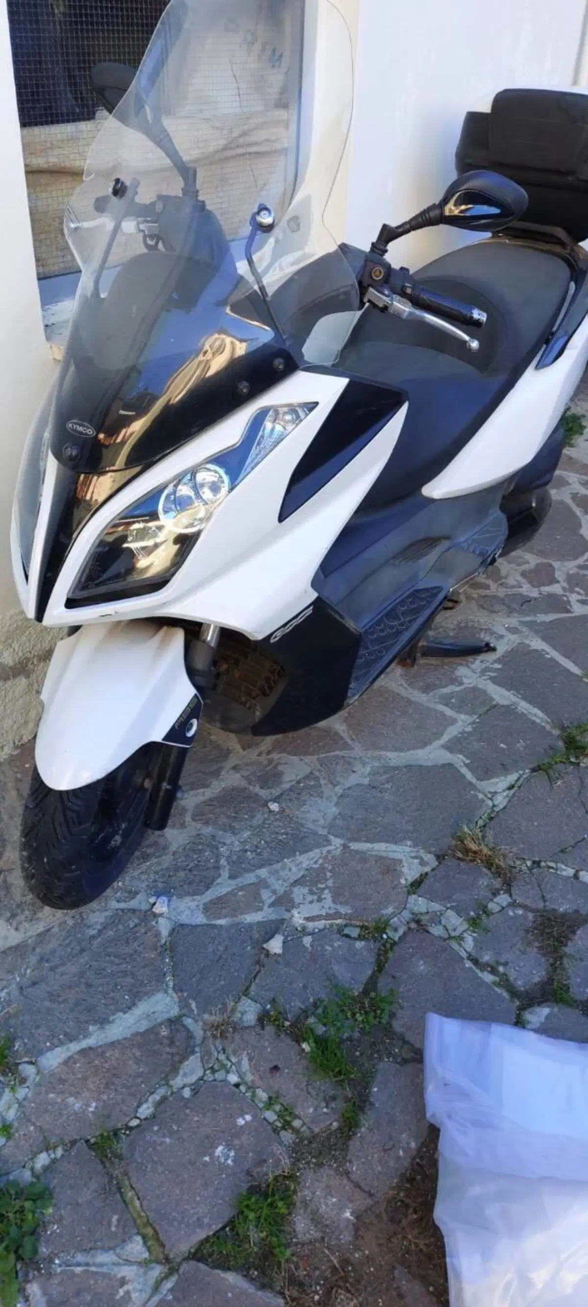 Kymco Downtown 300i ABS (2009 - 17) (4)