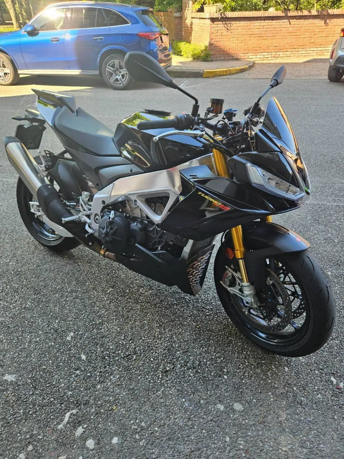 Aprilia Tuono V4 Factory (2021 - 24) (4)