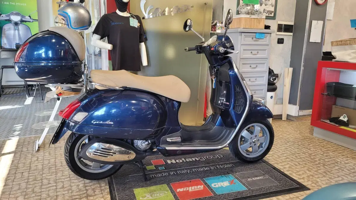 Vespa GTS 250 i.e.