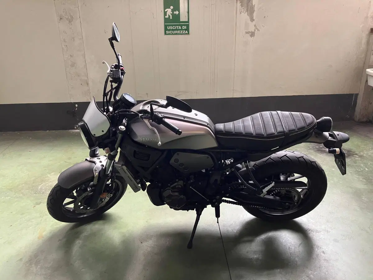 Yamaha XSR 700 ABS (2016 - 20) (12)