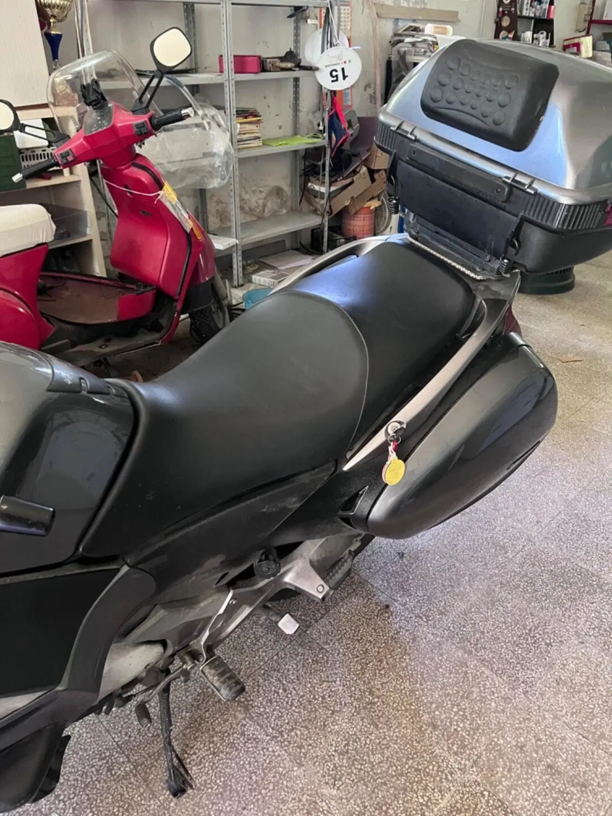 Honda Deauville 700 ABS (3)