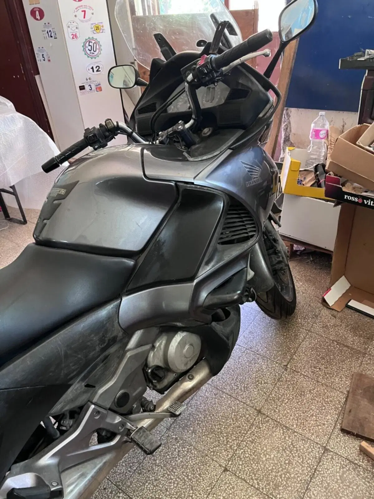 Honda Deauville 700 ABS (4)