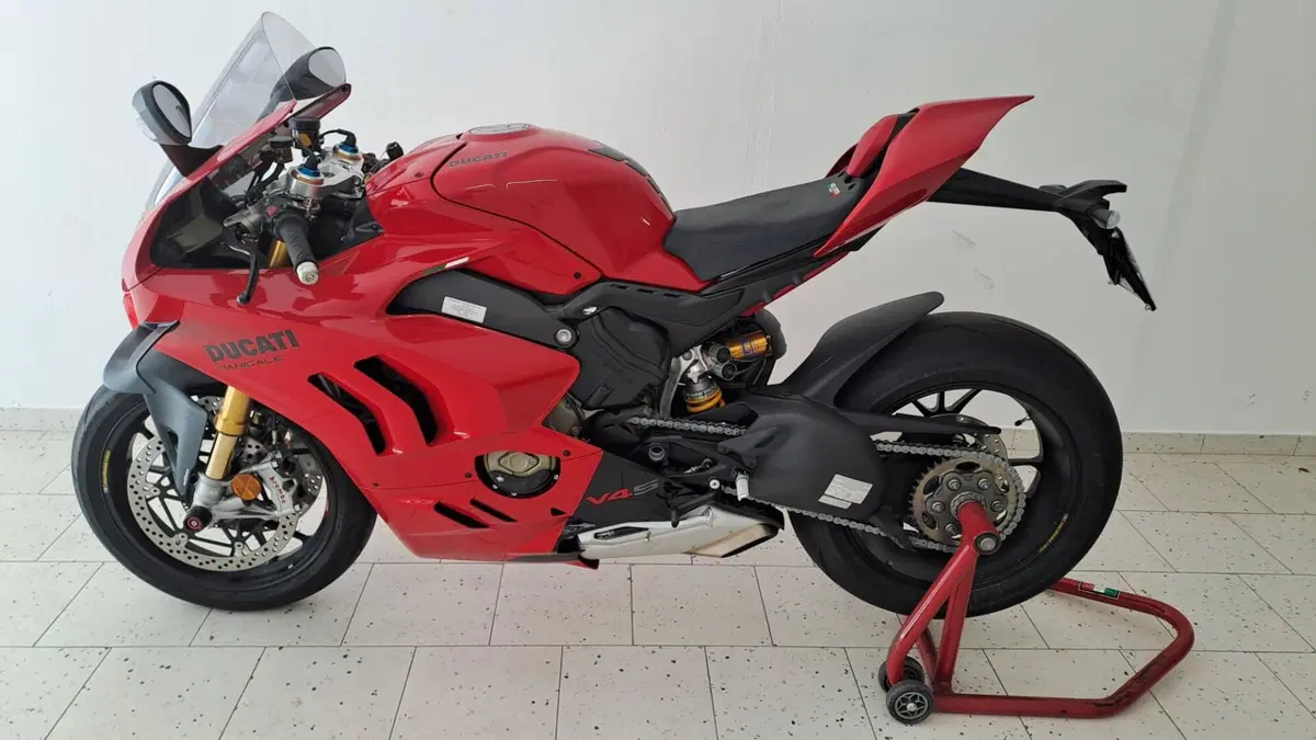 Ducati Panigale V4 S (2022 - 24) (3)