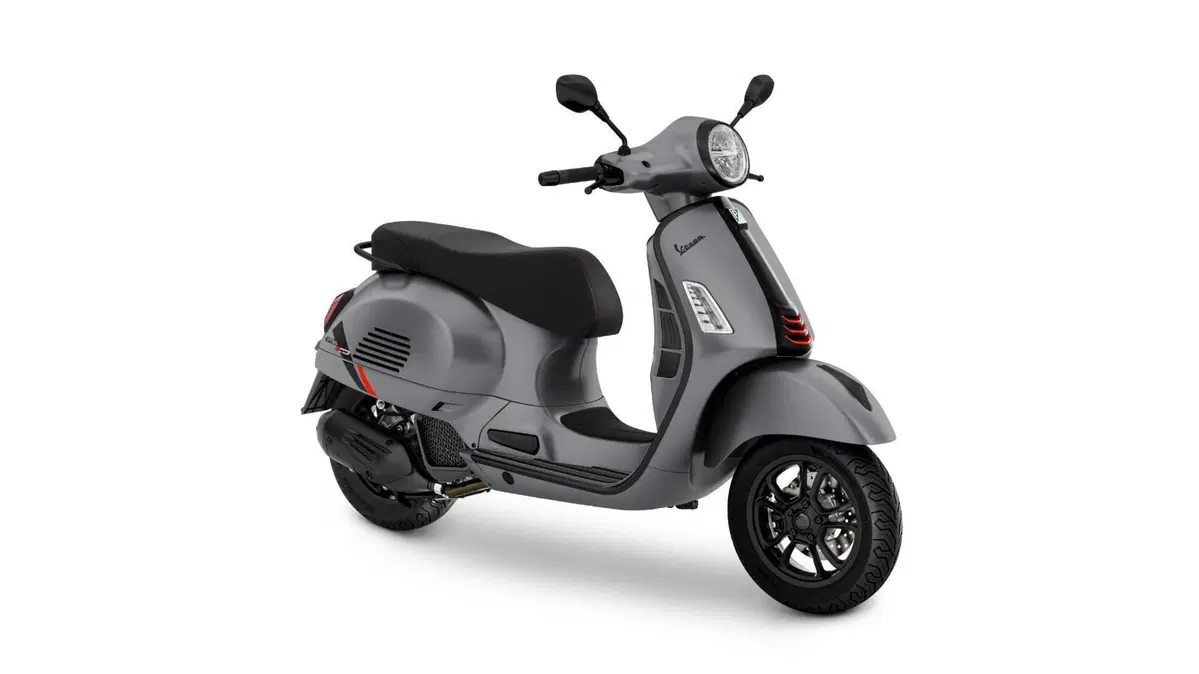 Vespa GTS 125 Supersport (2025 - 26) (2)