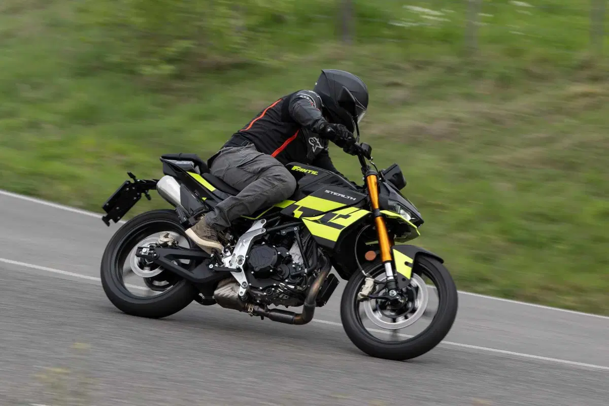 Fantic Stealth 500 test: la prova della naked entry-level al limite della patente A2 [VIDEO E GALLER (4)