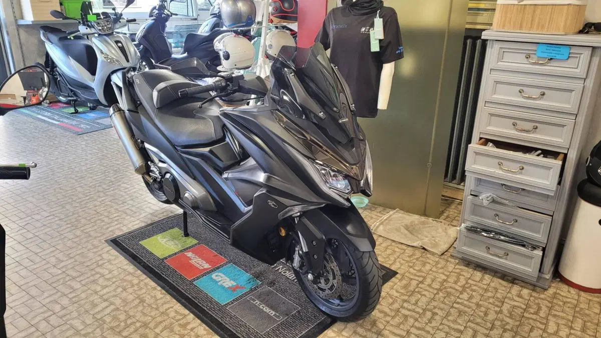 Kymco AK 550 (2020) (2)
