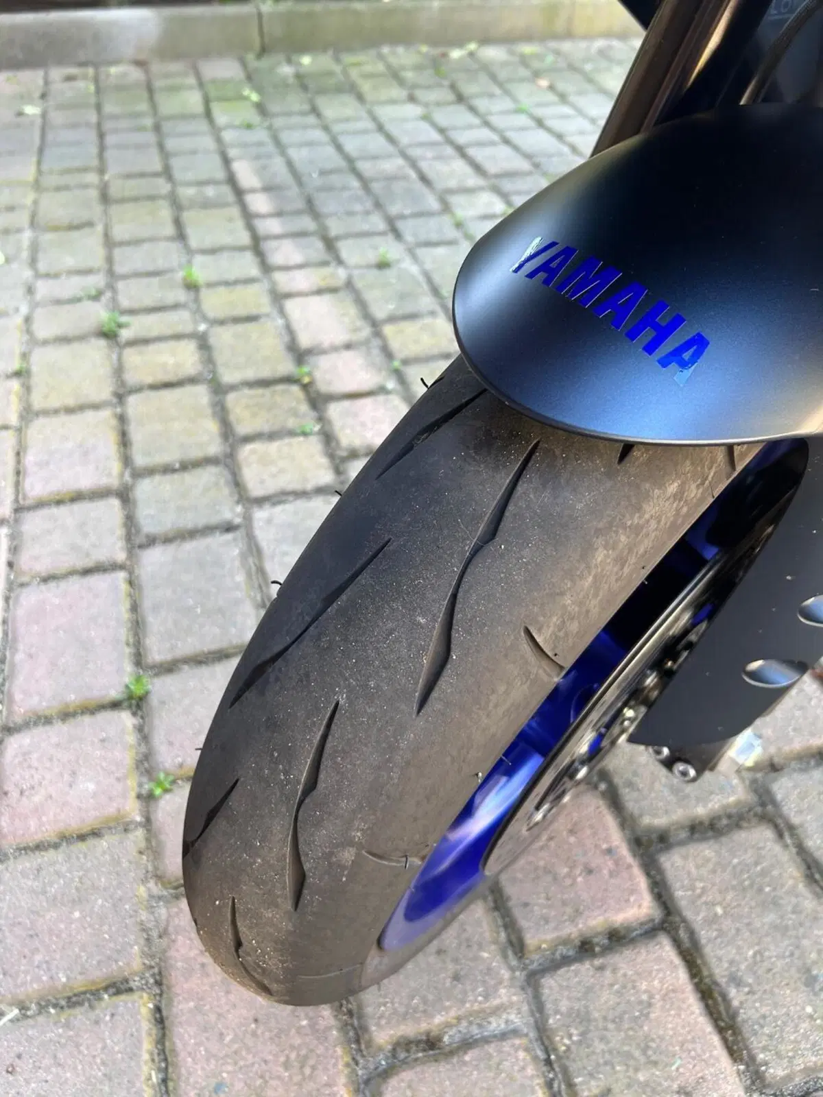 Yamaha YZF R1 (2020 - 25) (8)