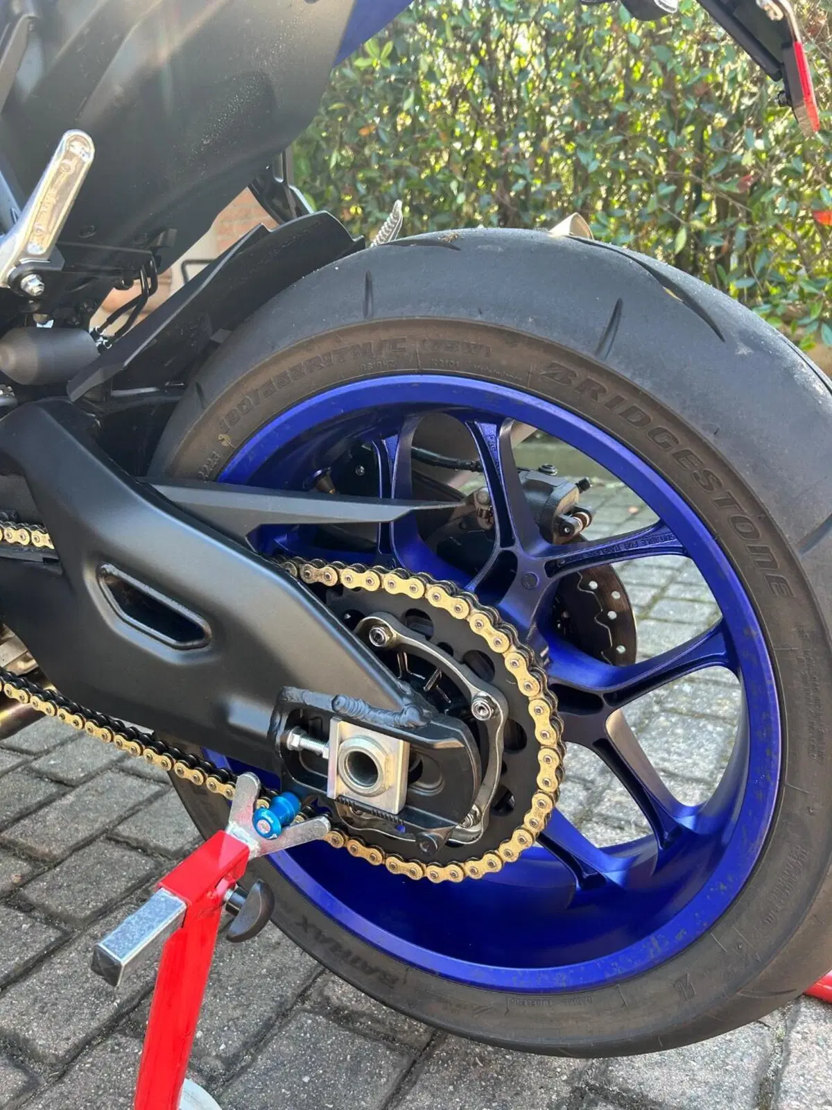 Yamaha YZF R1 (2020 - 25) (9)