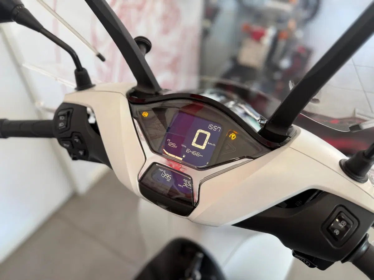 Honda SH 150i Sport (2024 - 25) (7)