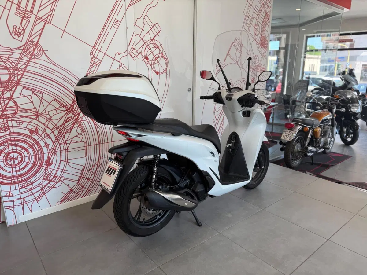 Honda SH 150i Sport (2024 - 25) (3)