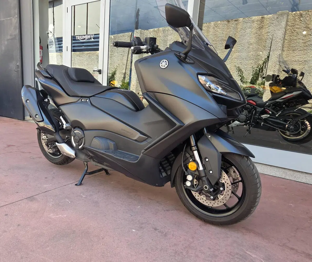 Yamaha T-Max 560 (2022 - 24)
