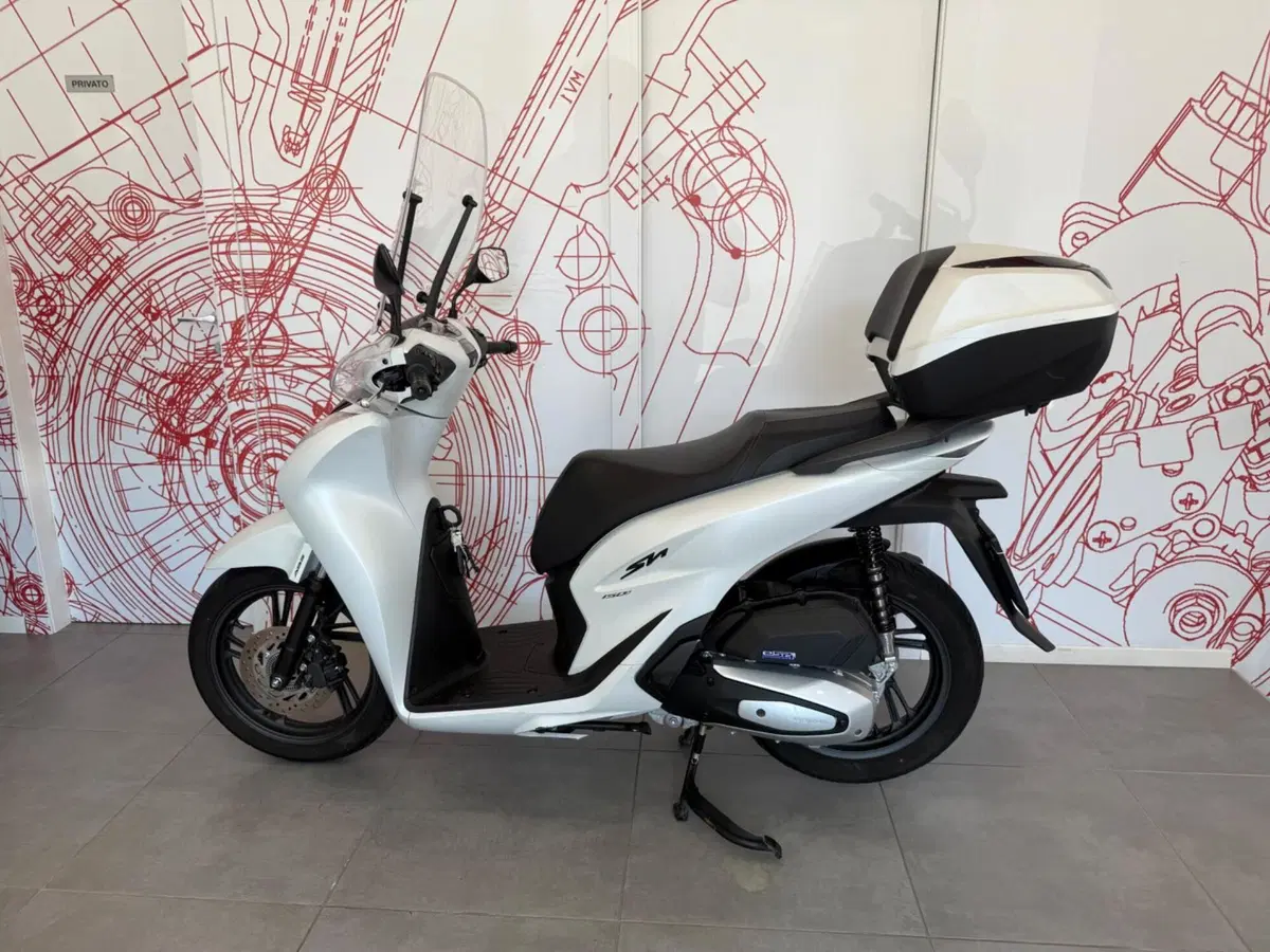 Honda SH 150i Sport (2024 - 25) (4)